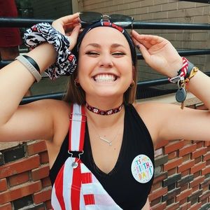 Meet your Posher, Haley